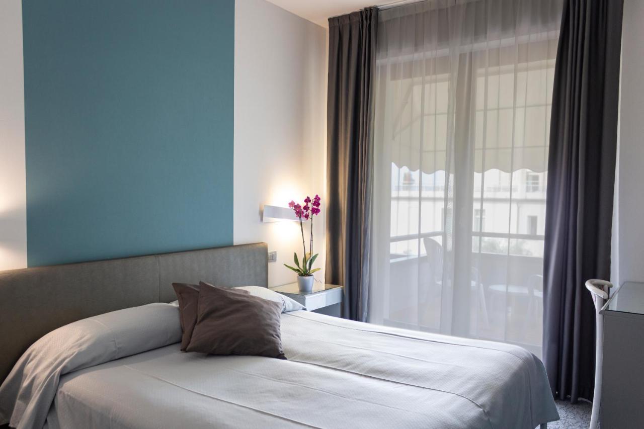 Hotel Desiree - Garda Lake Collection Sirmione Dış mekan fotoğraf