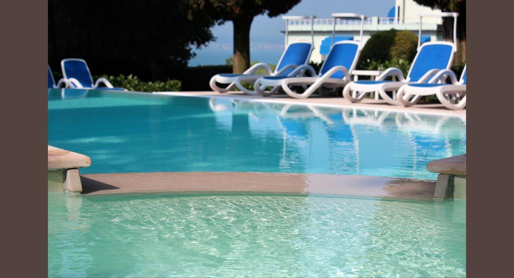 Hotel Desiree - Garda Lake Collection Sirmione Dış mekan fotoğraf