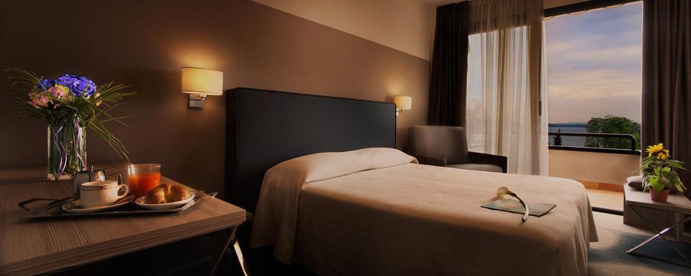 Hotel Desiree - Garda Lake Collection Sirmione Dış mekan fotoğraf