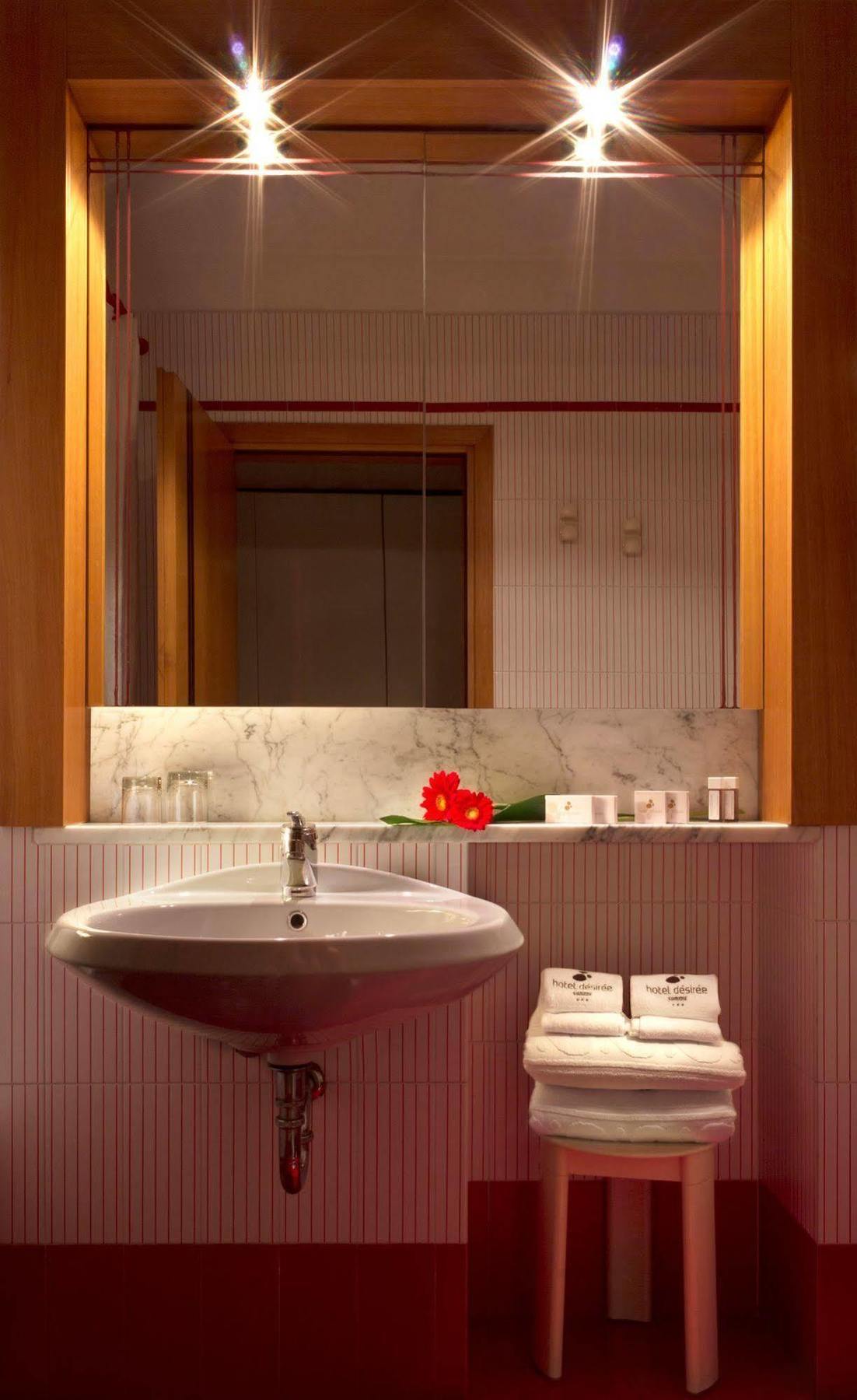 Hotel Desiree - Garda Lake Collection Sirmione Dış mekan fotoğraf